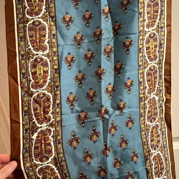 Vintage Japanese Echo Scarf - Picture 5 of 5